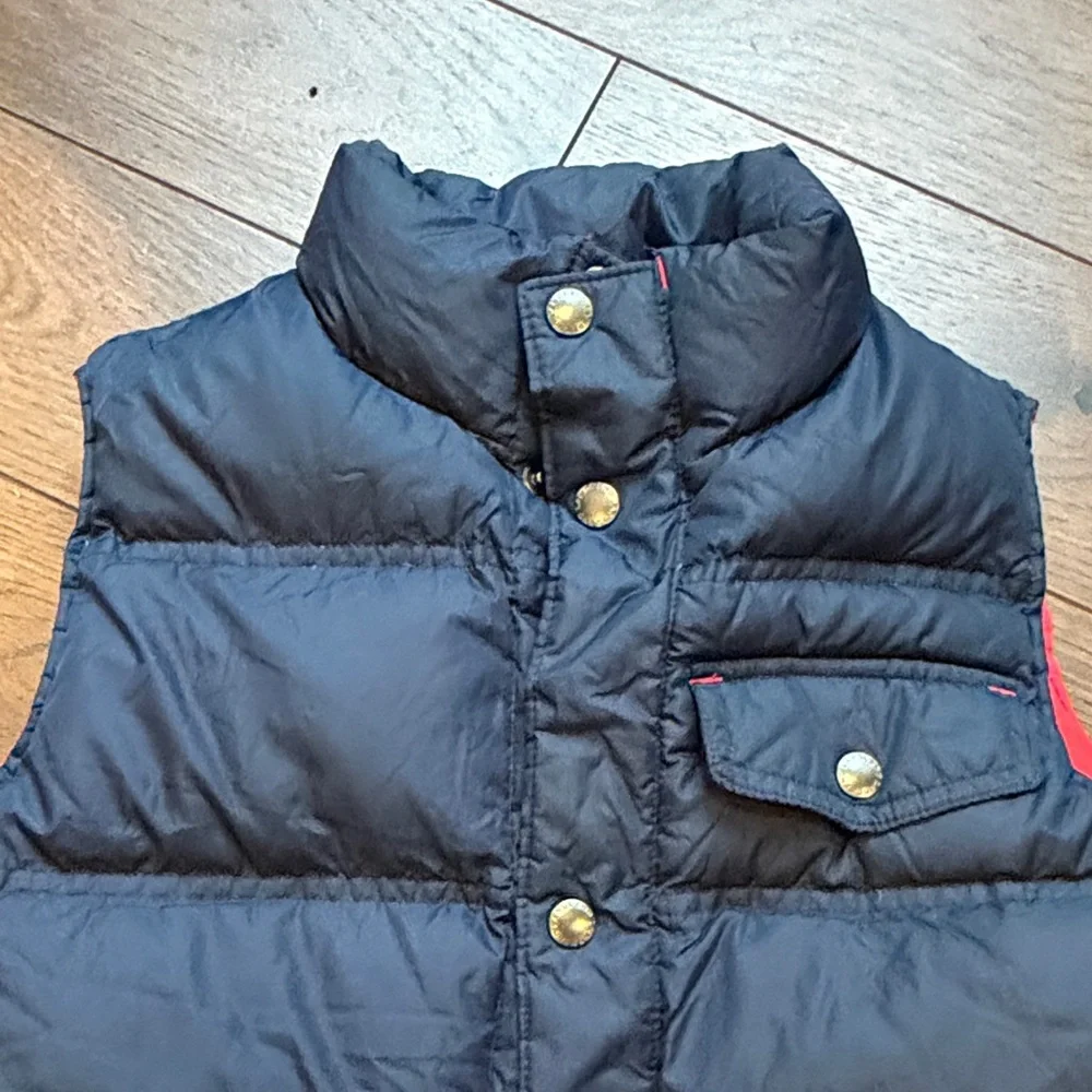 Lands End Boys Navy Puffer Vest with Red Lining Size 8 C5-037